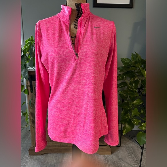 Nike Tops - Women’s Nike Dri-Fit Pullover